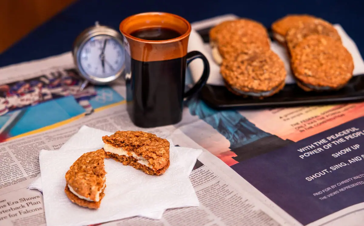 Oatmeal Creme Pies